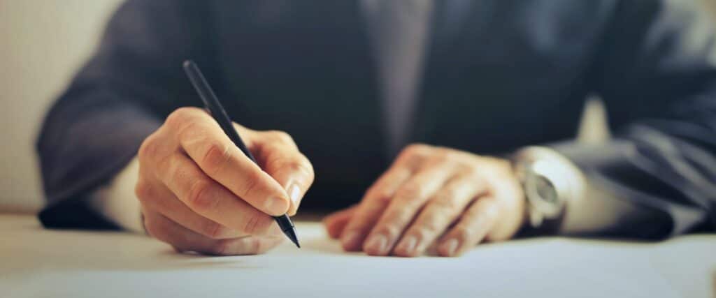 Créer un Kbis : quelles sont les démarches à accomplir pour obtenir ce document ?
