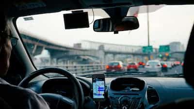 Quelles sont les obligations fiscales et sociales du chauffeur VTC ?