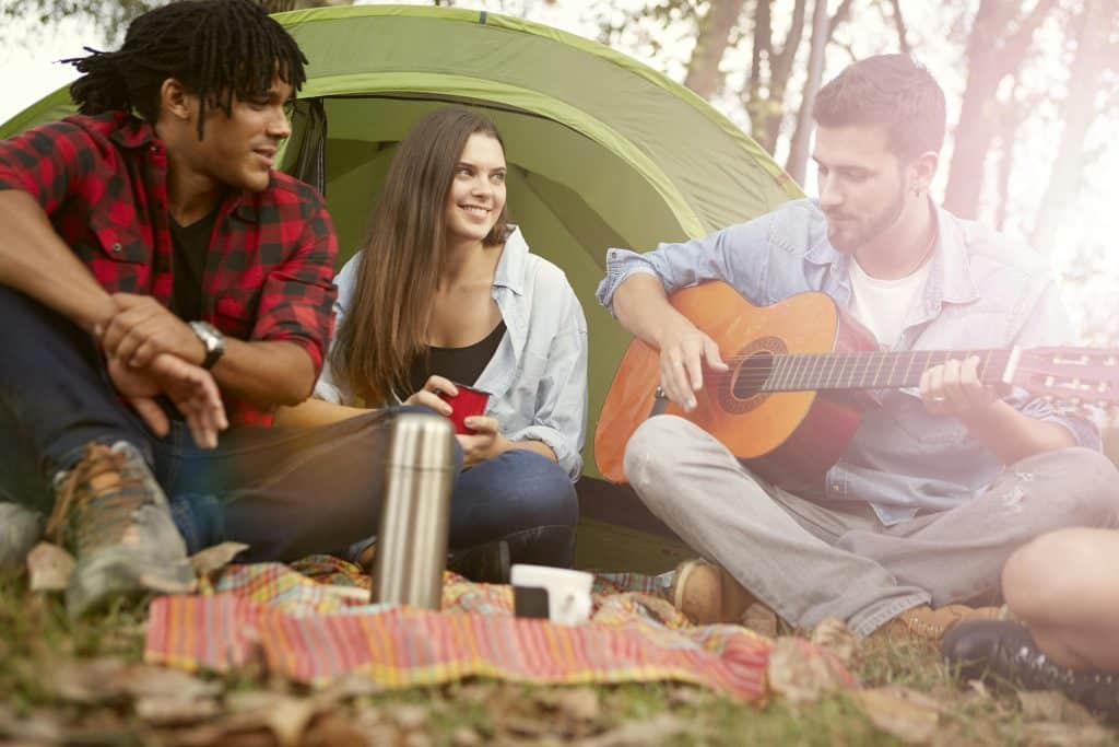 Comment ouvrir un camping ? Les grandes étapes à suivre en 2025