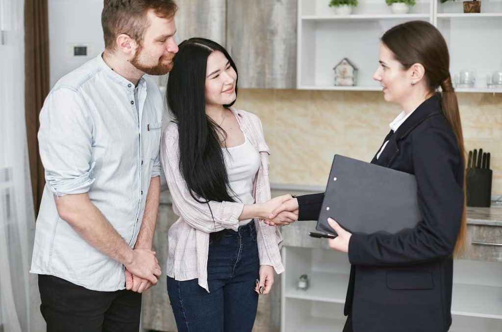 Ouvrir une agence immobilière en 2025 : le guide complet