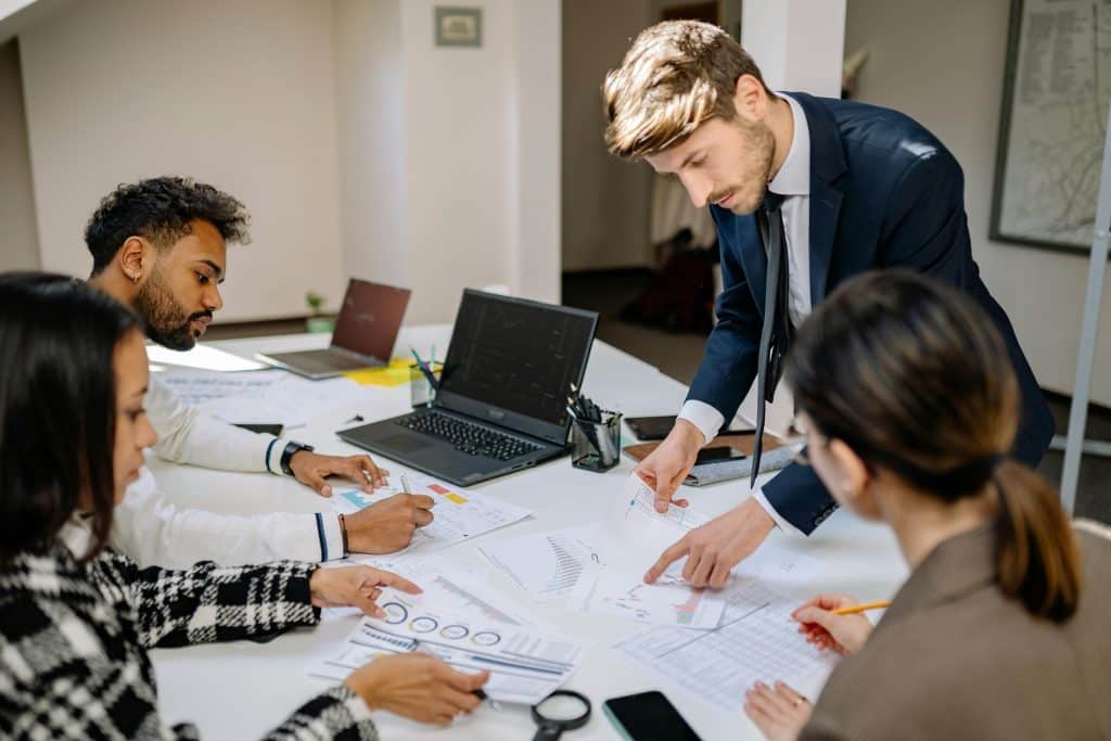 Comment faire le business plan d’un restaurant en 2025 ? 