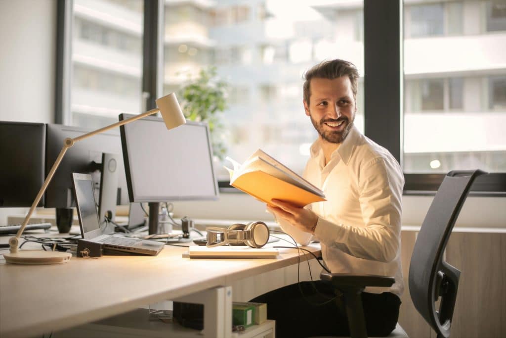 Cumuler CDI et freelance : tout ce que vous devez savoir en 2026